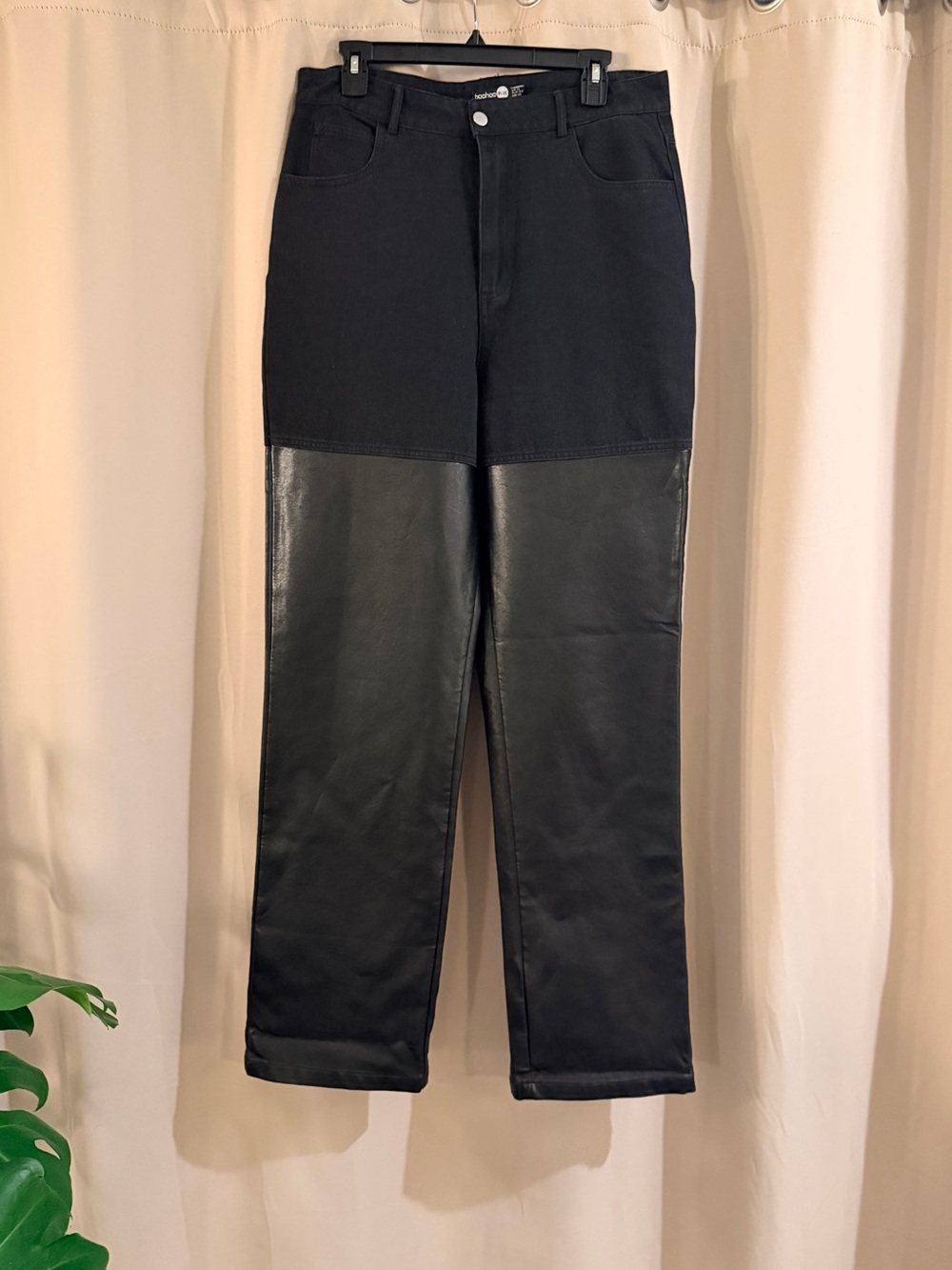 Boohoo Black Two-Tone High Waist Straight Leg Jeans